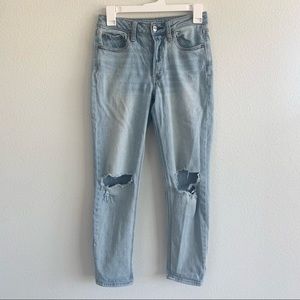 American Eagle Hi-Rise Vintage Light Wash Jeans Distressed